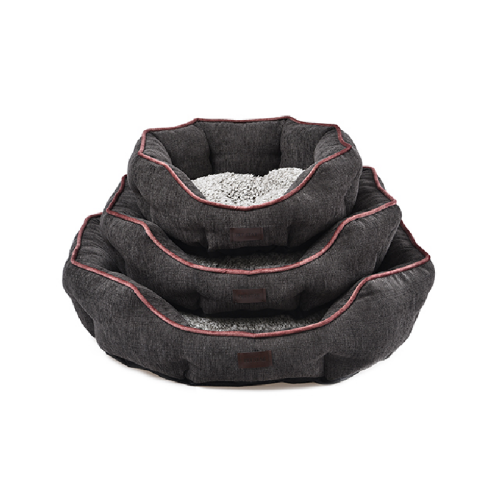 Self-heating pet bed